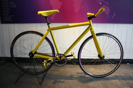 domeau-peres-pharrell-williams-brooklyn-machine-works-bike-1