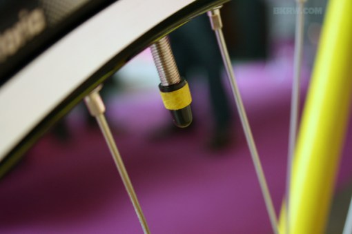 domeau-peres-pharrell-williams-brooklyn-machine-works-bike-3